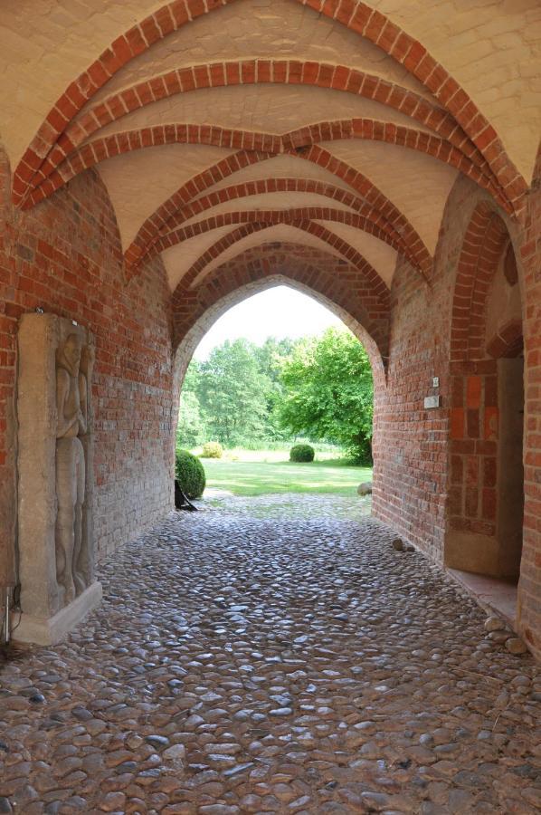 Gartenzimmer Im Schloss Neuhausen Neuhausen (Prignitz) Exterior foto