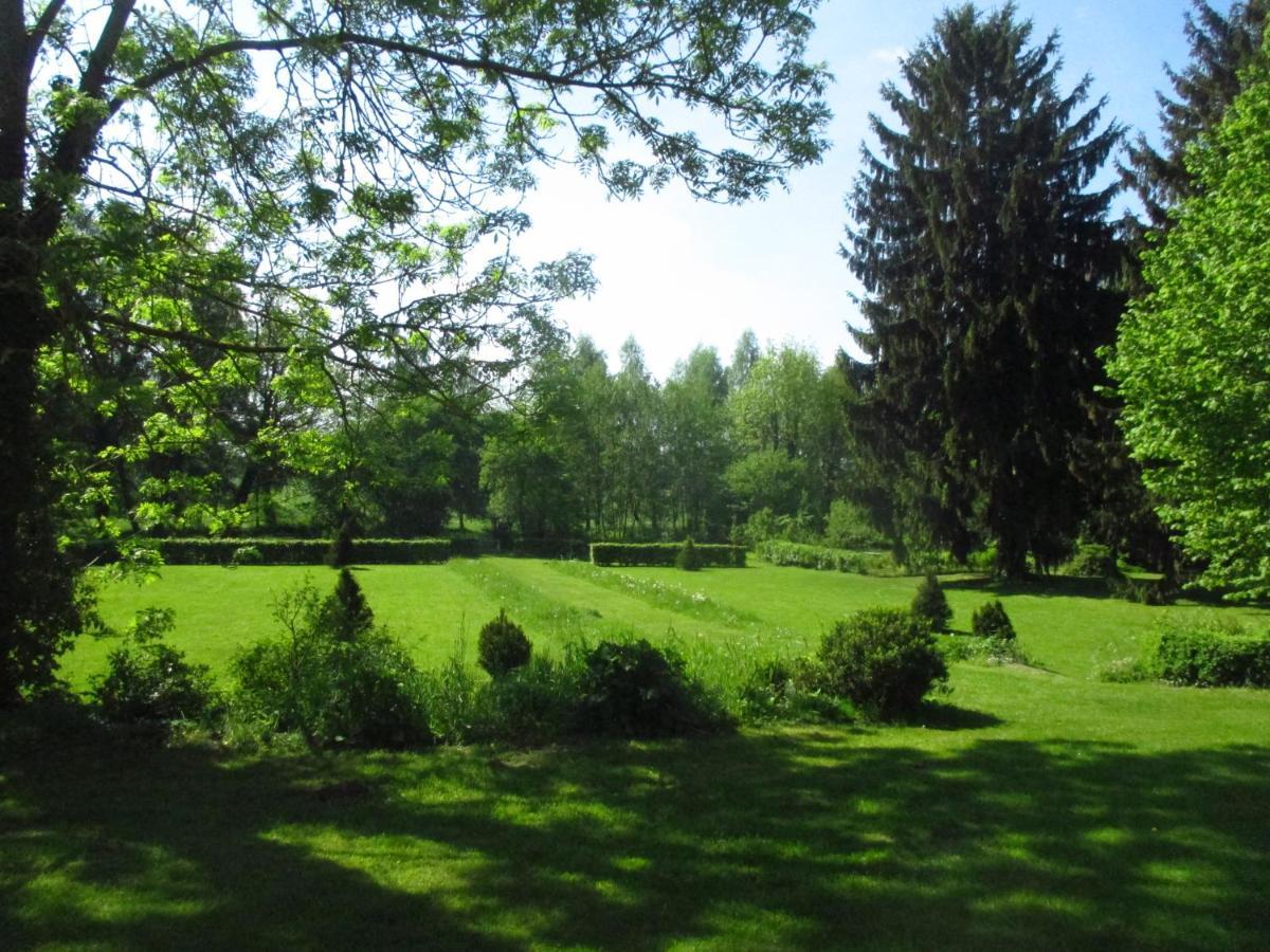 Gartenzimmer Im Schloss Neuhausen Neuhausen (Prignitz) Exterior foto