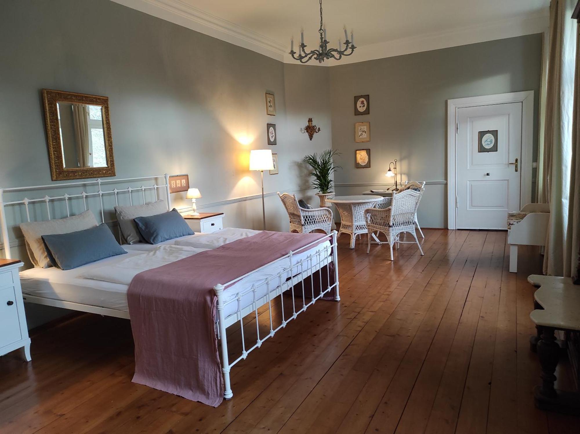 Gartenzimmer Im Schloss Neuhausen Neuhausen (Prignitz) Exterior foto